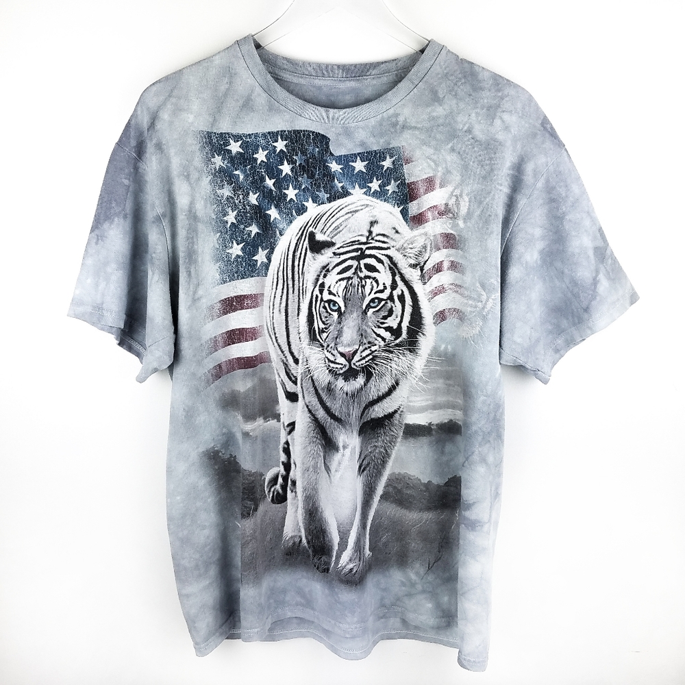American Flag Tiger Light Gray